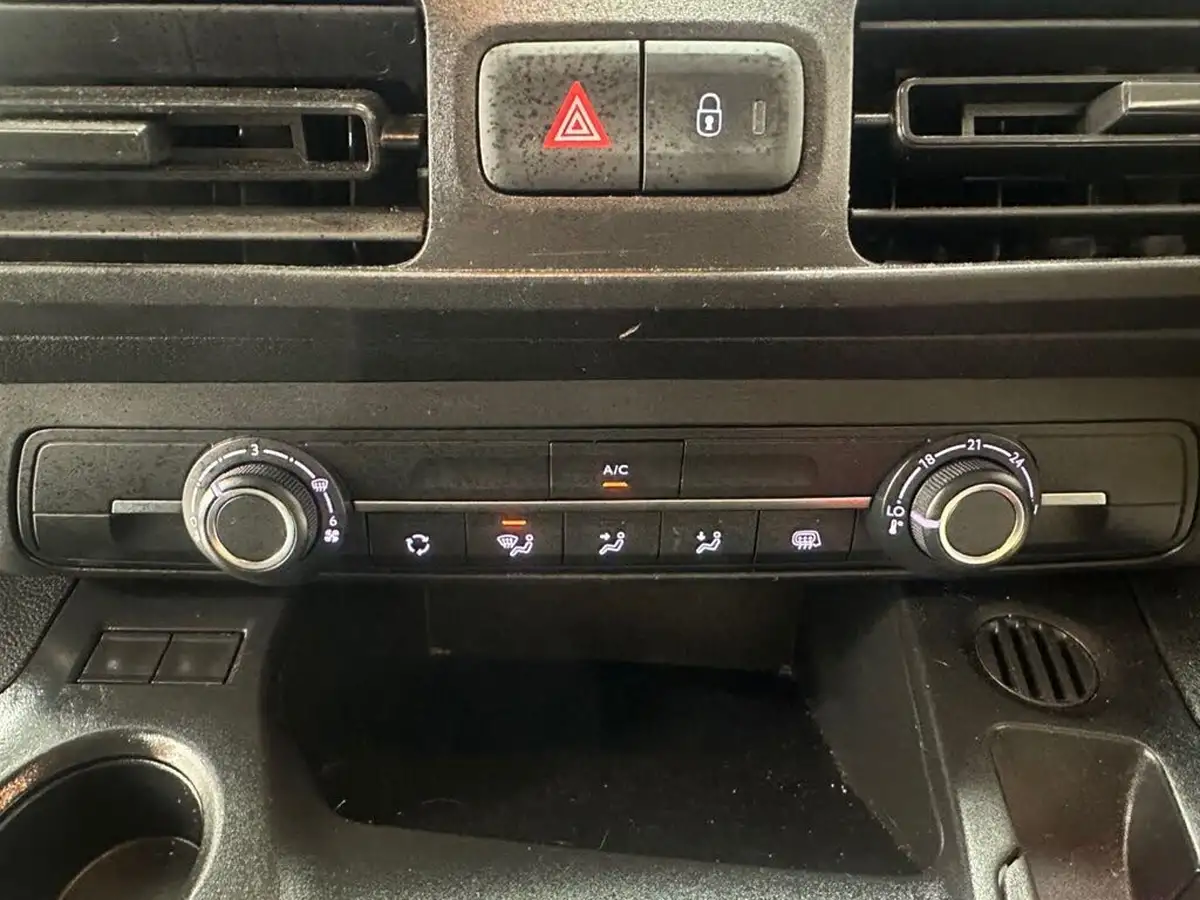 2020-peugeot-partner-15-bluehdi-1000-professional-100ps-eu6dt-panel-big-16