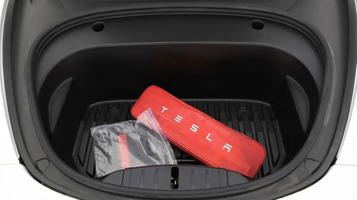 2021-tesla-model-3-e-long-range-4x4-big-19