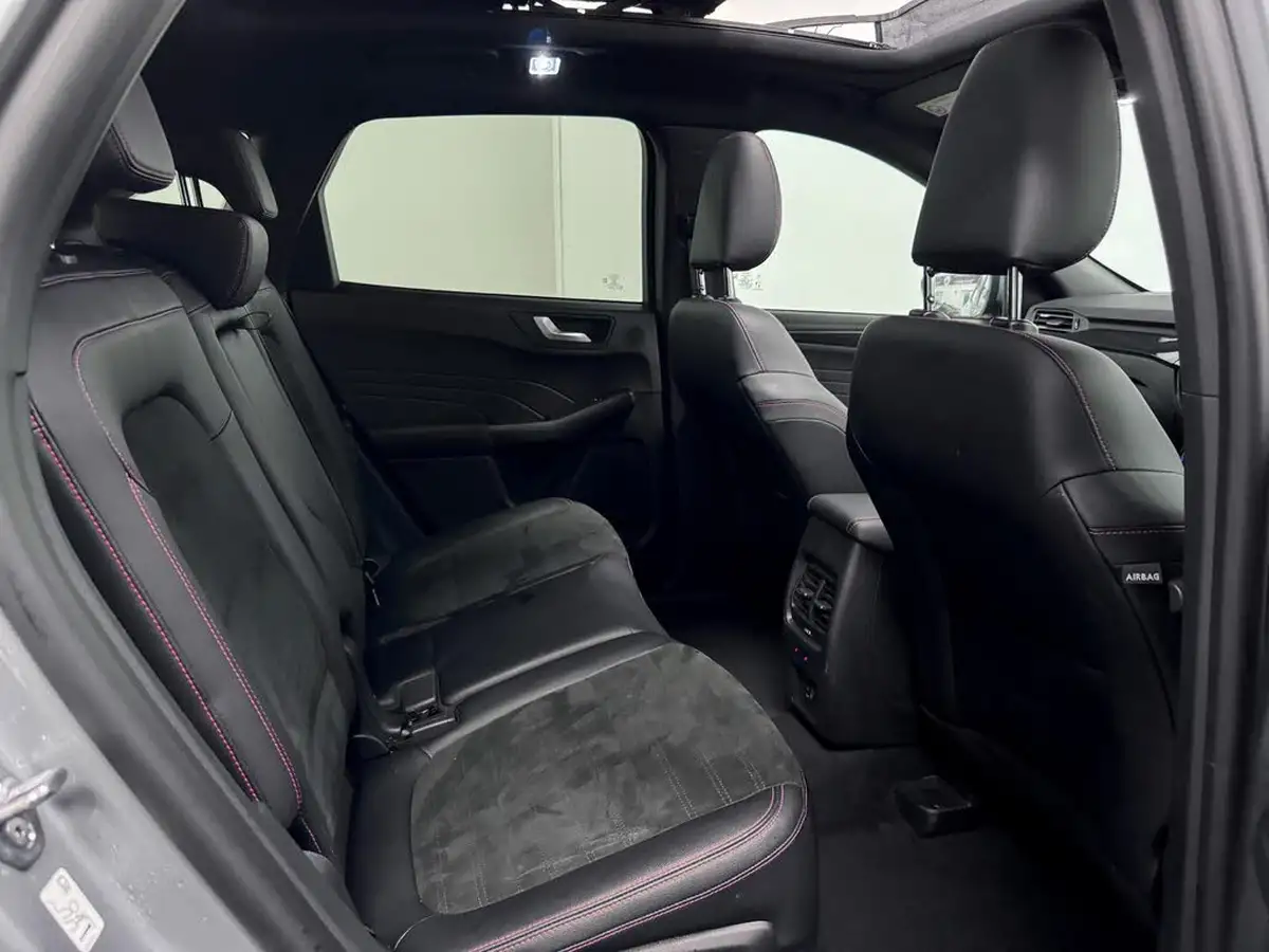 2022-ford-kuga-25t-st-line-x-edition-225ps-phev-big-22