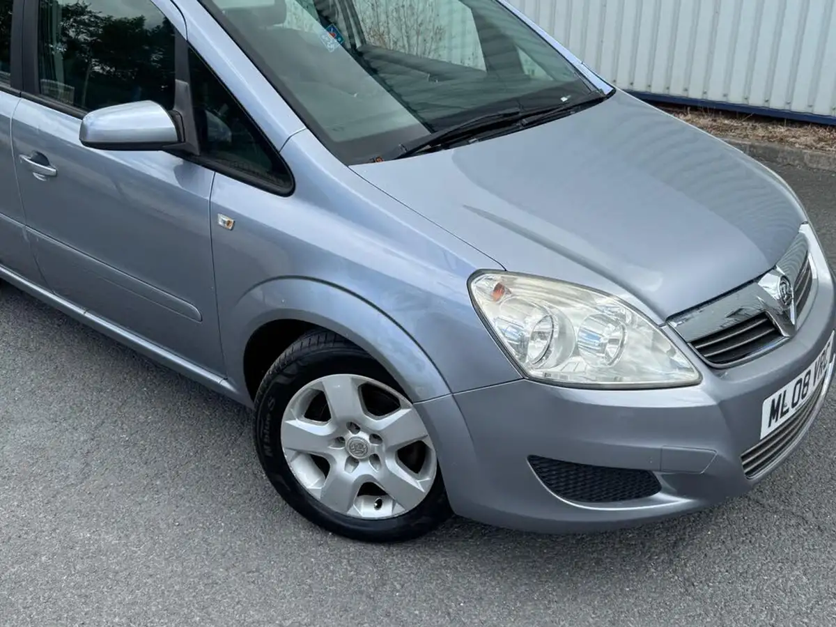 2008-vauxhall-zafira-16-exclusiv-105ps-big-1