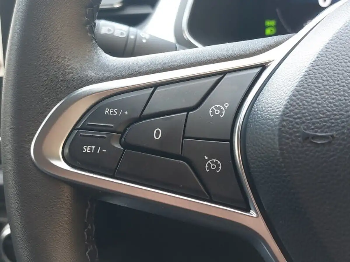 2023-renault-captur-16-techno-160ps-plug-in-big-16