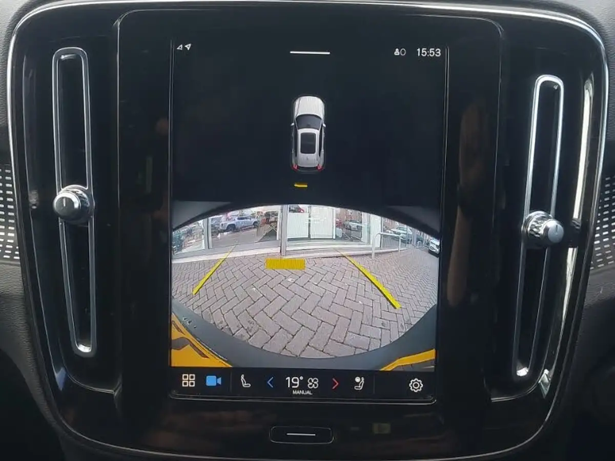 2022-volvo-xc40-e-recharge-plus-228bhp-big-18