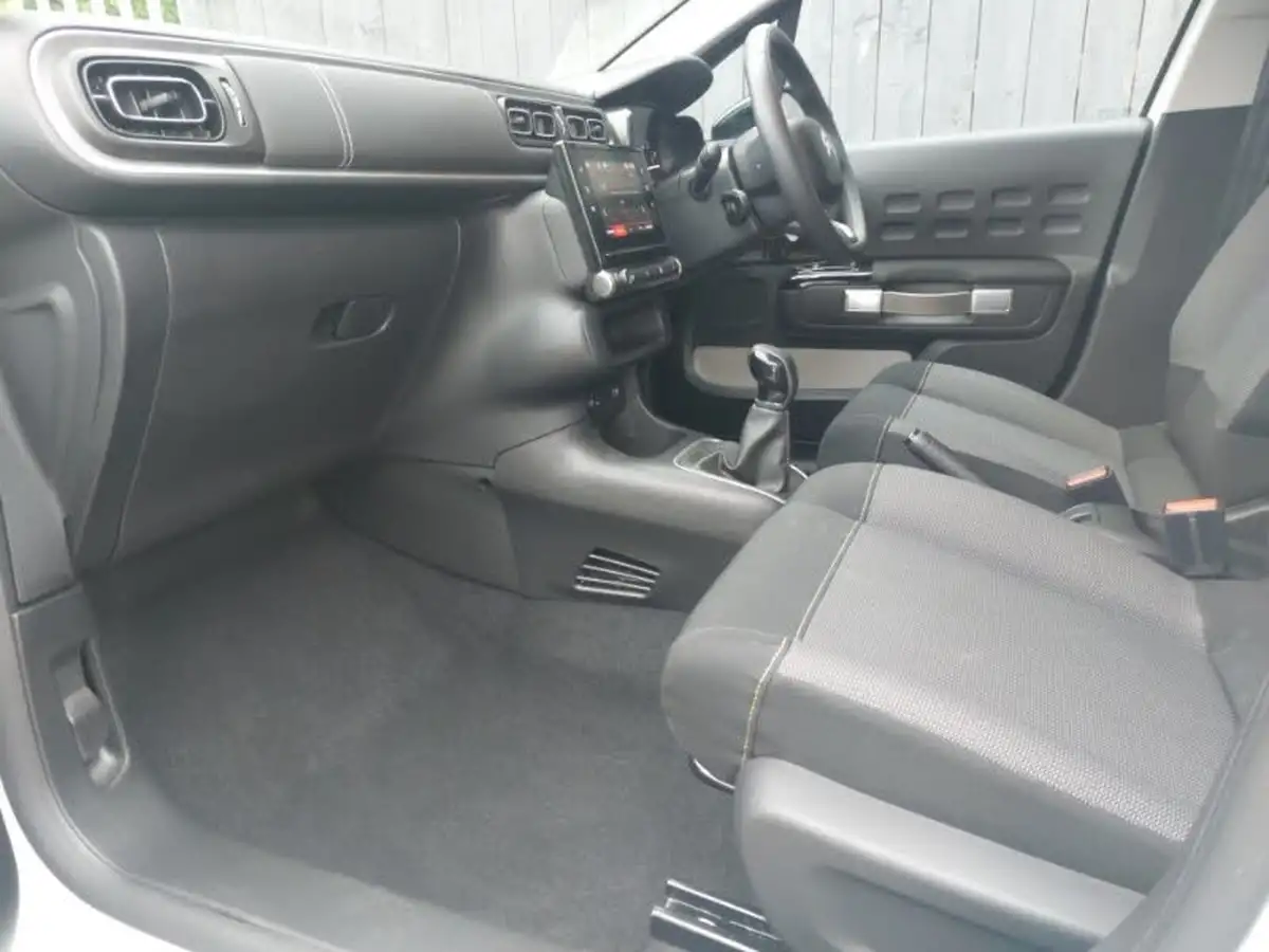 2022-citroen-c3-12-puretech-c-series-edition-83ps-ss-big-4