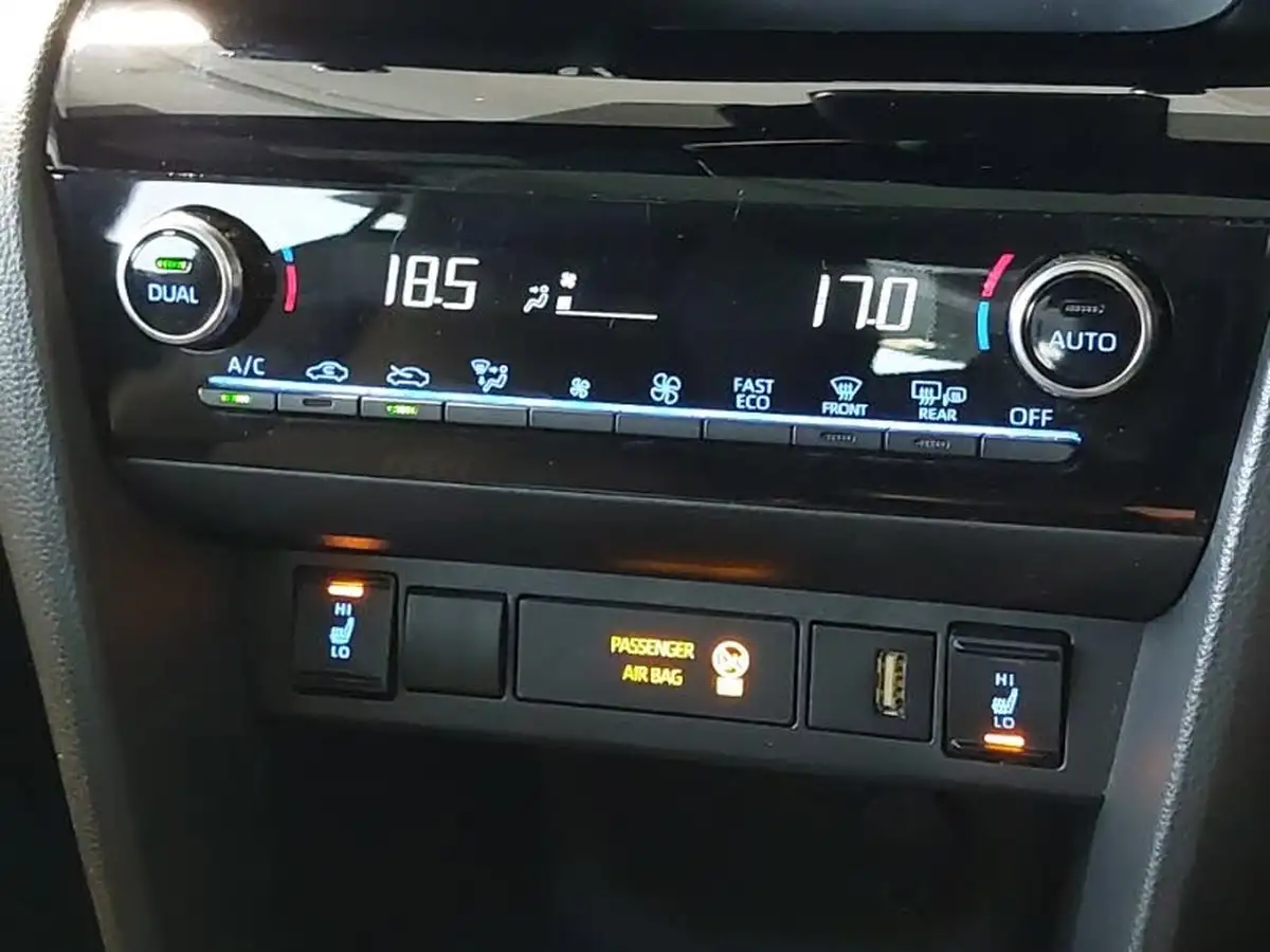 2022-toyota-yaris-cross-15-vvt-i-dynamic-big-12
