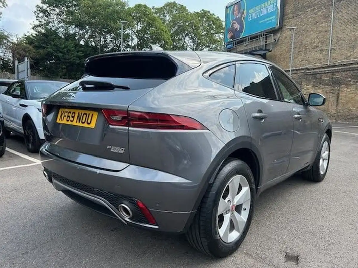 2019-jaguar-e-pace-20-i4-r-dynamic-s-200ps-big-6