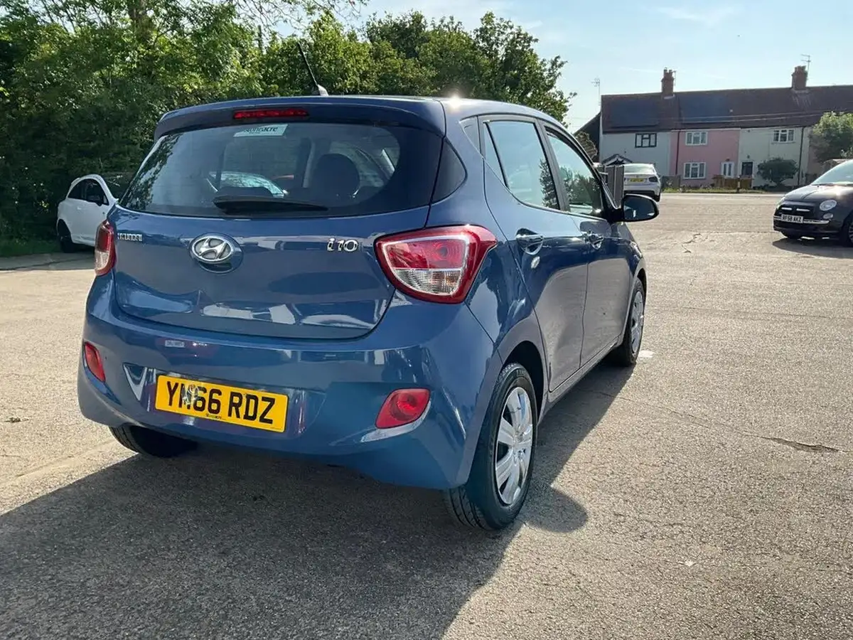 2017-hyundai-i10-10-se-big-23