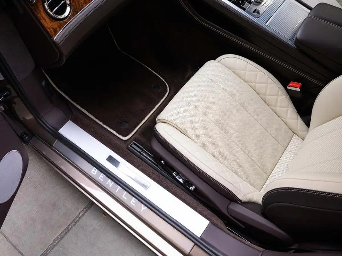 2022-bentley-continental-40-gt-v8-coupe-big-36
