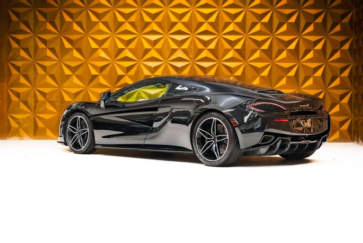 2018-mclaren-570gt-38-big-5