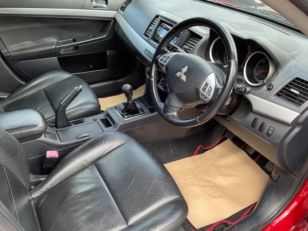 2011-mitsubishi-lancer-20td-juro-big-13