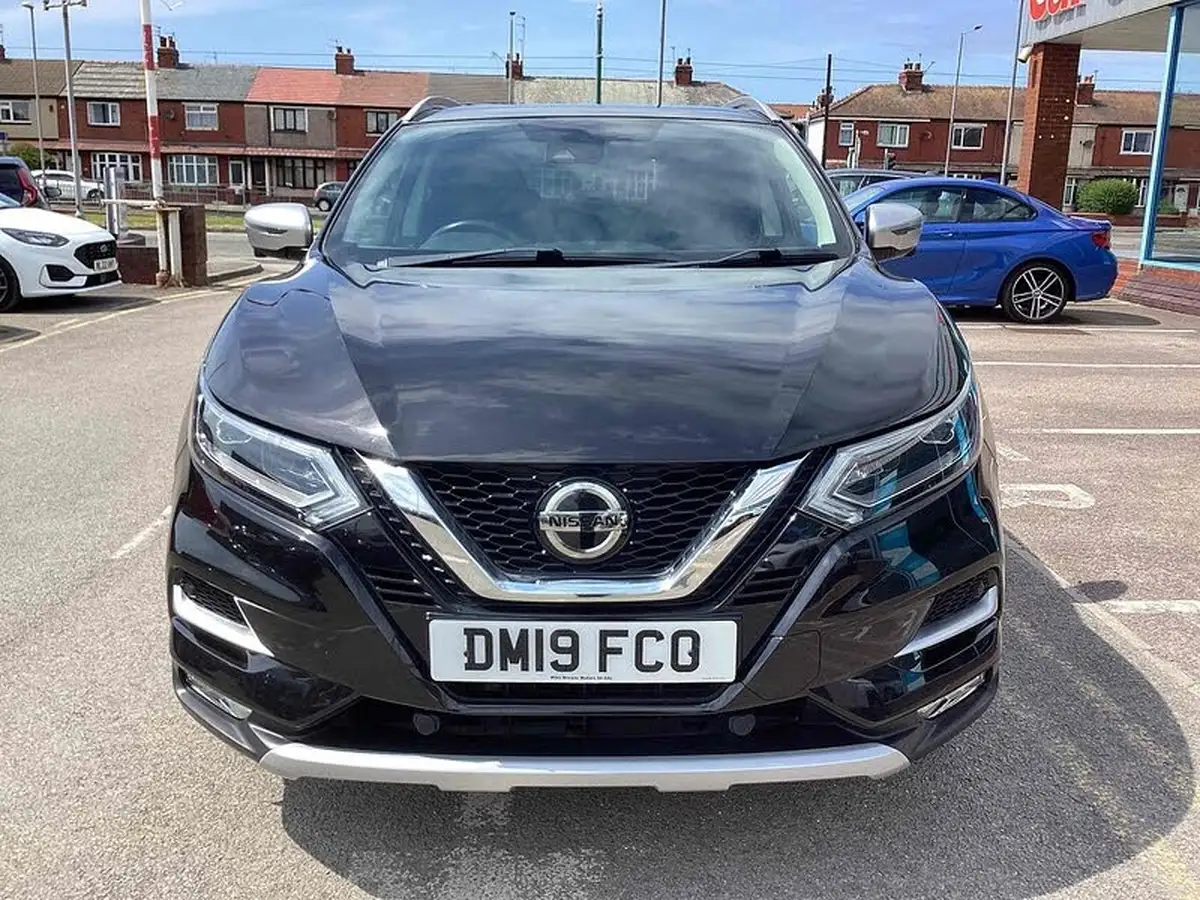 2019-nissan-qashqai-13-dig-t-n-motion-140ps-big-11