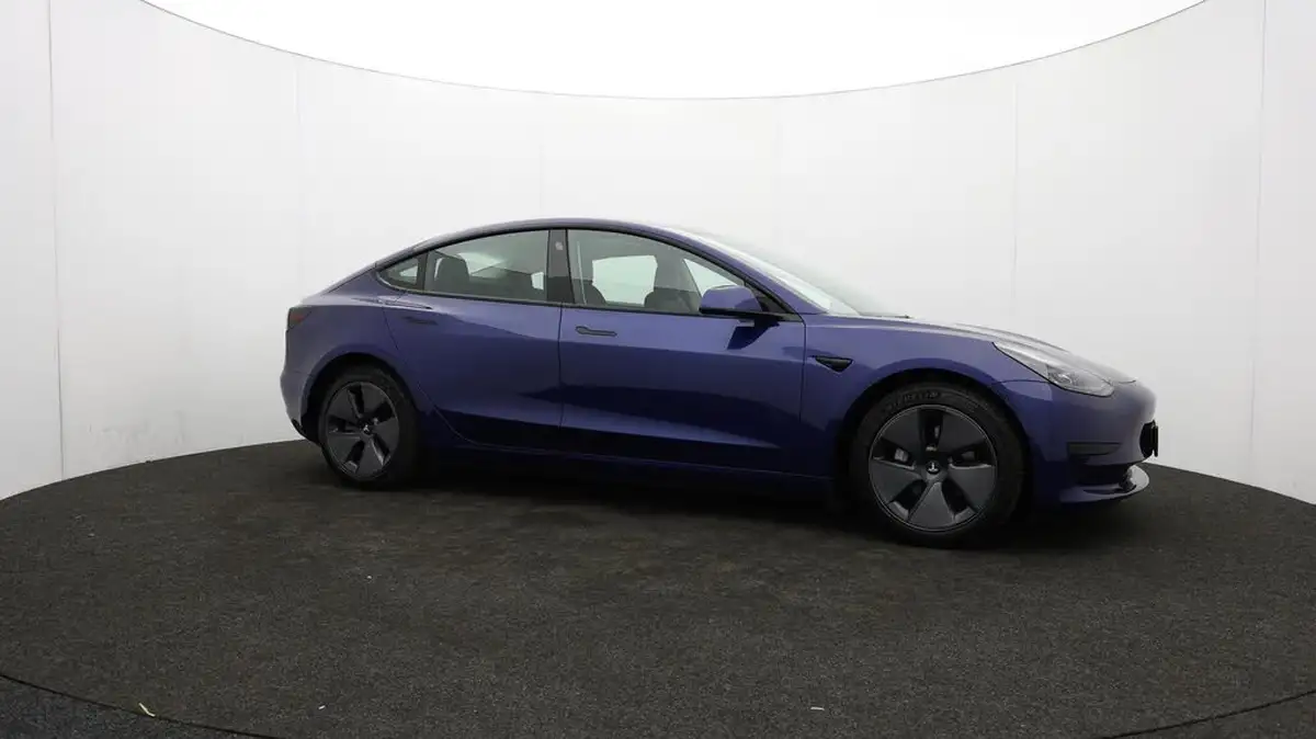 2021-tesla-model-3-e-standard-plus-big-35