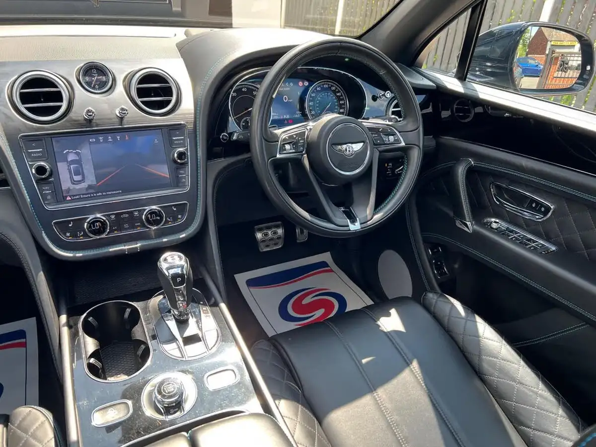 2017-bentley-bentayga-60-w12-big-35
