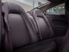 2006-aston-martin-vanquish-59-small-13