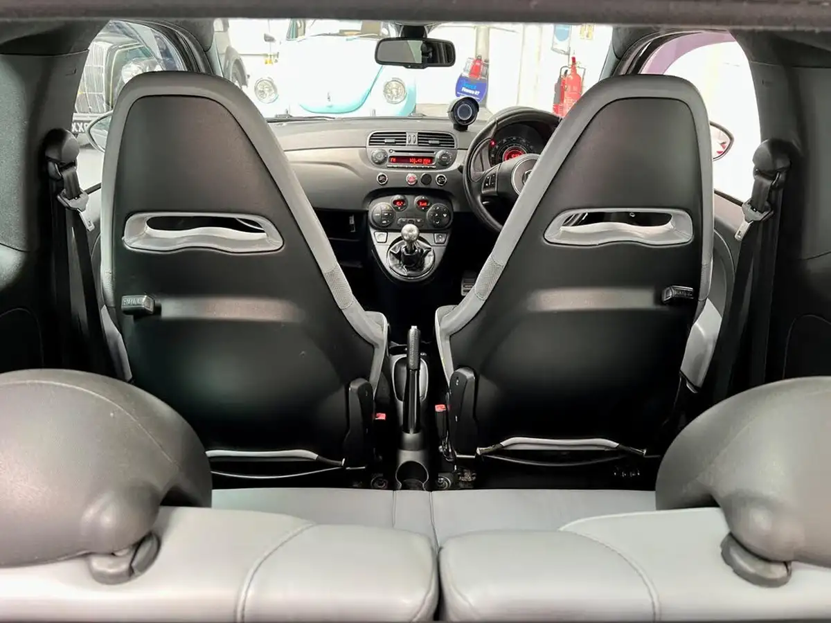 2012-abarth-595-big-35