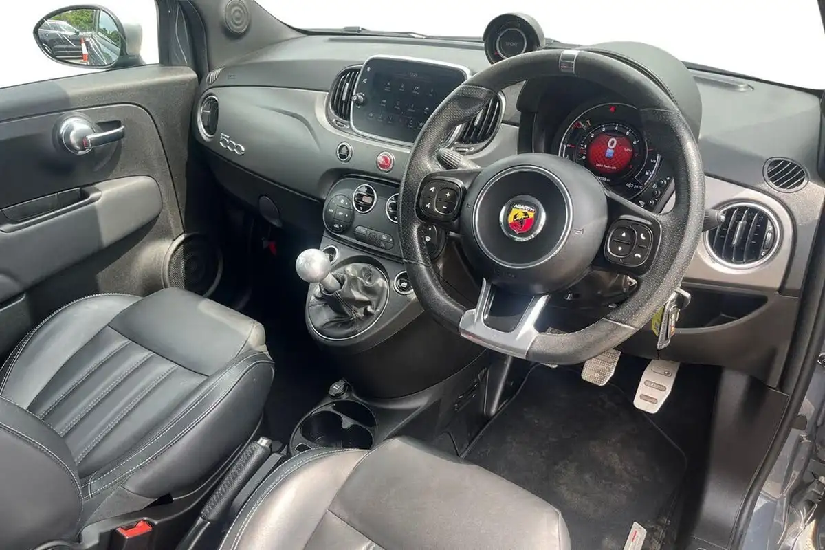 2019-abarth-595-14-tjet-turismo-big-5