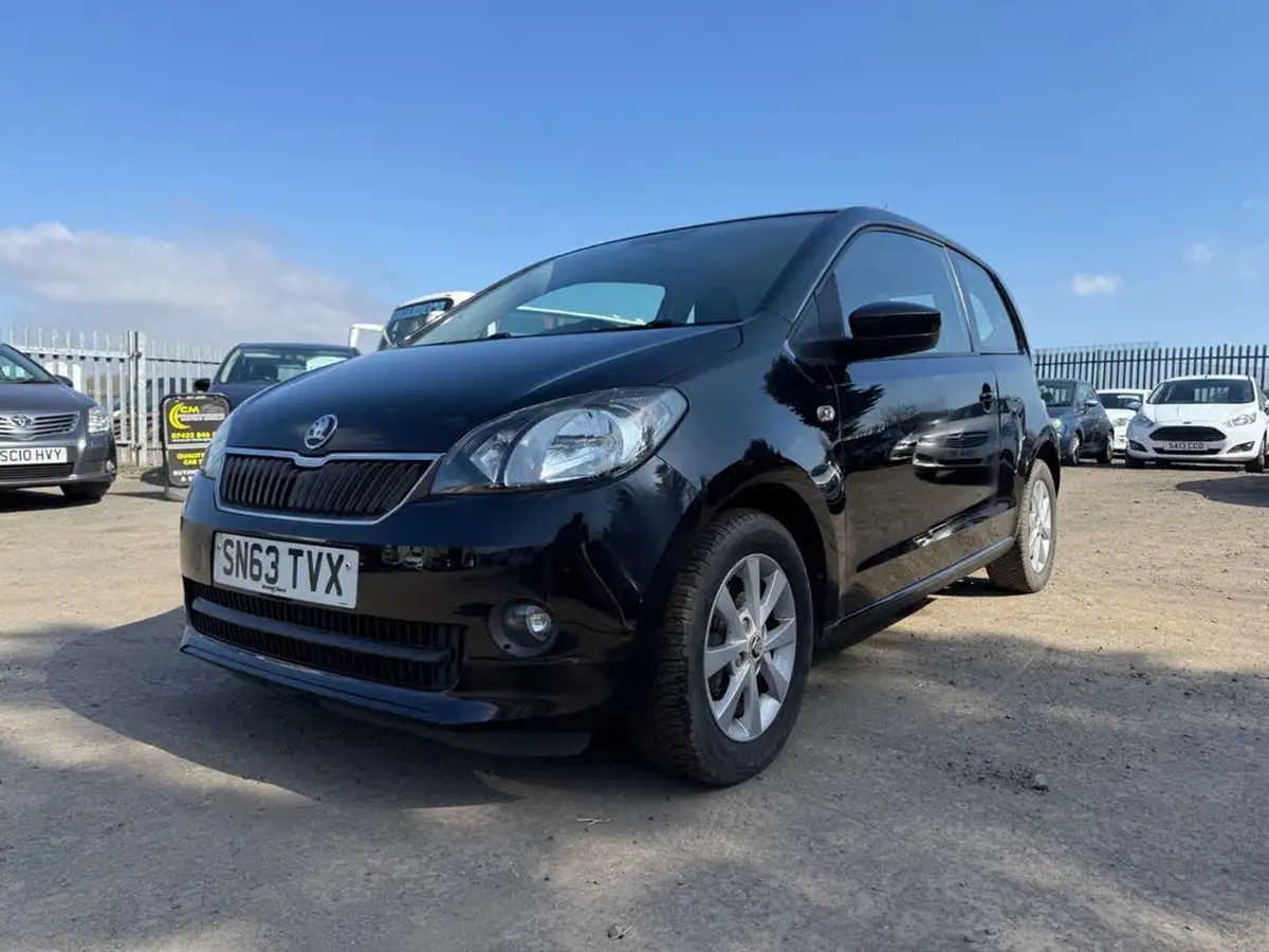 2013-skoda-citigo-10-elegance-74bhp-3d-big-3