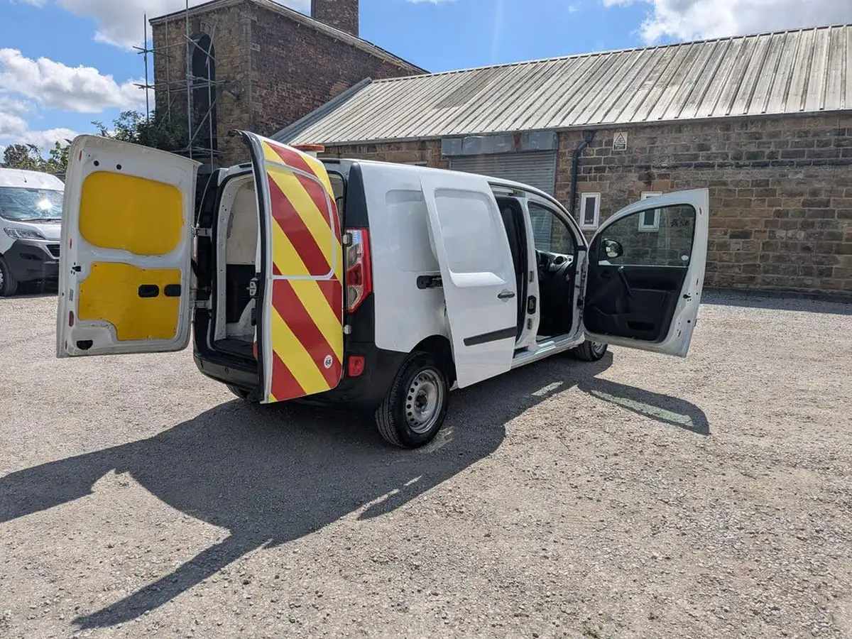 2017-renault-kangoo-maxi-15td-ll21-energy-dci-110-maxi-business-eu6-panel-1461cc-big-5