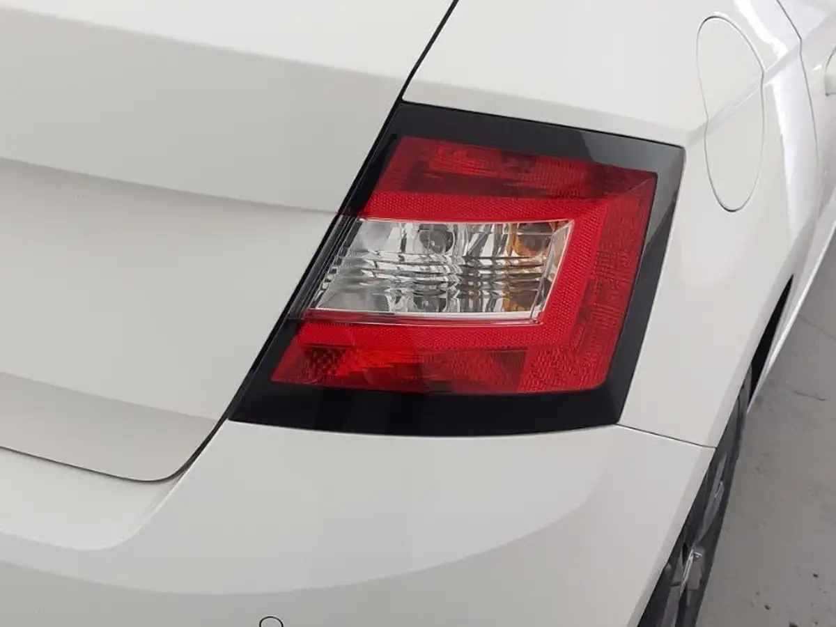 2020-skoda-fabia-10-mpi-colour-edition-60ps-big-13