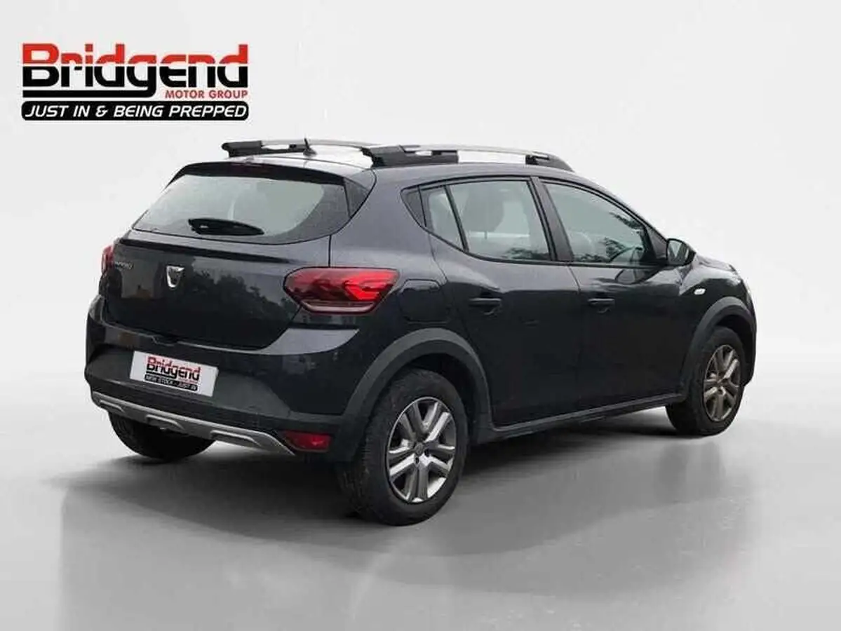 2022-dacia-sandero-stepway-10-tce-essential-90bhp-big-2