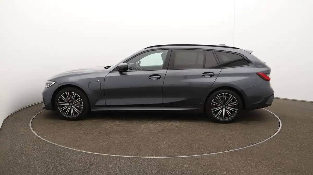 2021-bmw-3-series-20-330e-m-sport-touring-5d-big-65