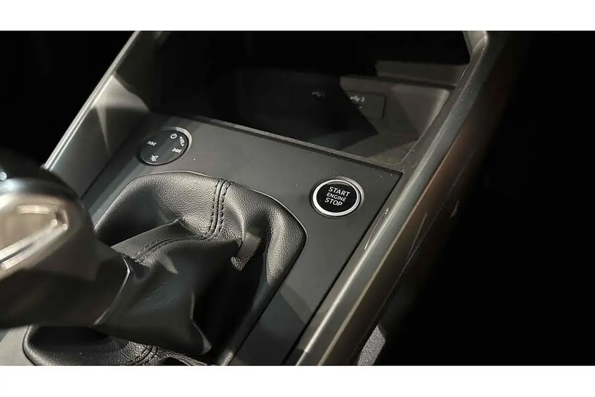 2020-audi-a3-15-35-tfsi-sportback-5d-1498cc-big-49