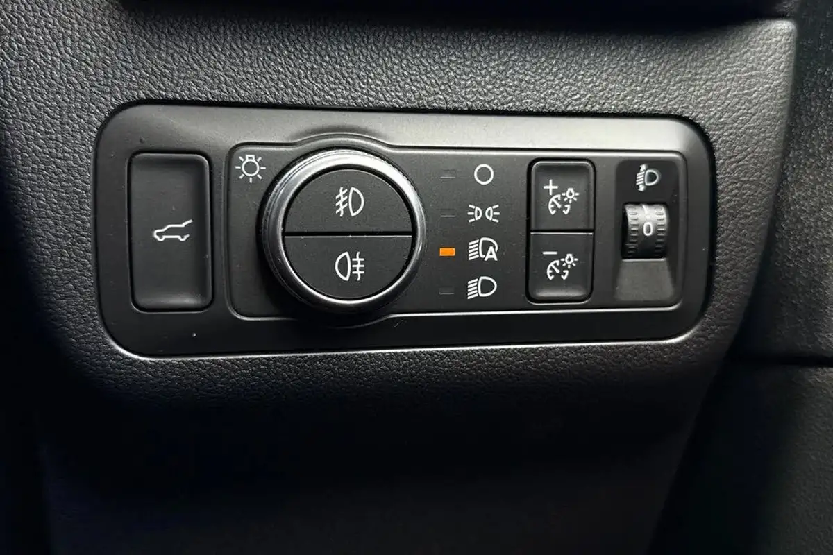 2021-ford-kuga-15t-st-line-edition-big-30