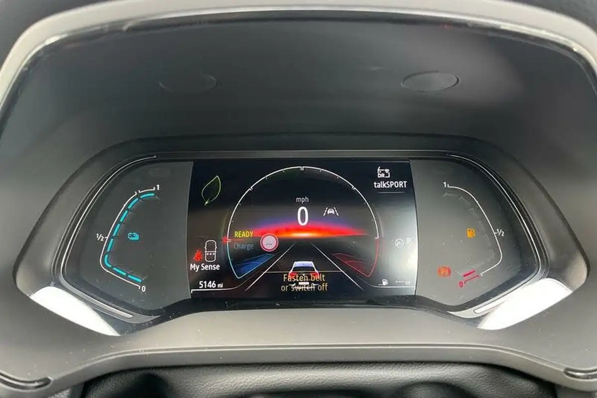 2024-renault-captur-16-techno-145ps-full-big-12