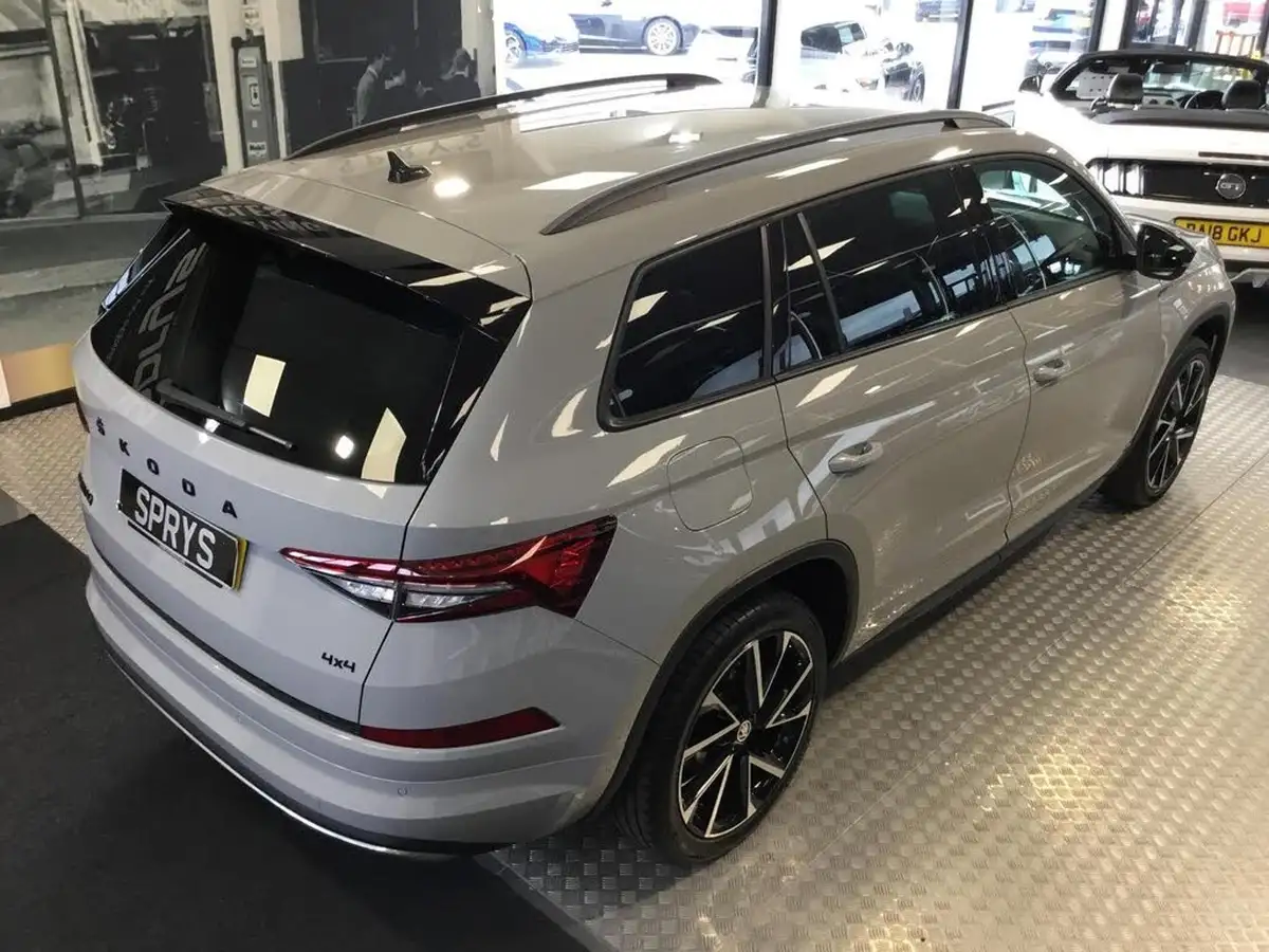 2021-skoda-kodiaq-20-tsi-sportline-big-51