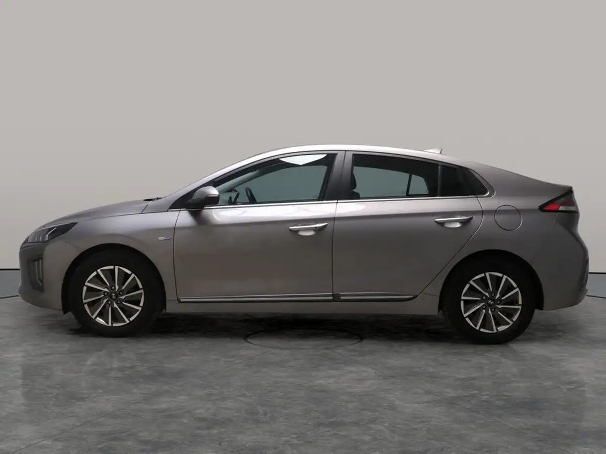 2021-hyundai-ioniq-e-premium-electric-100kw-big-15