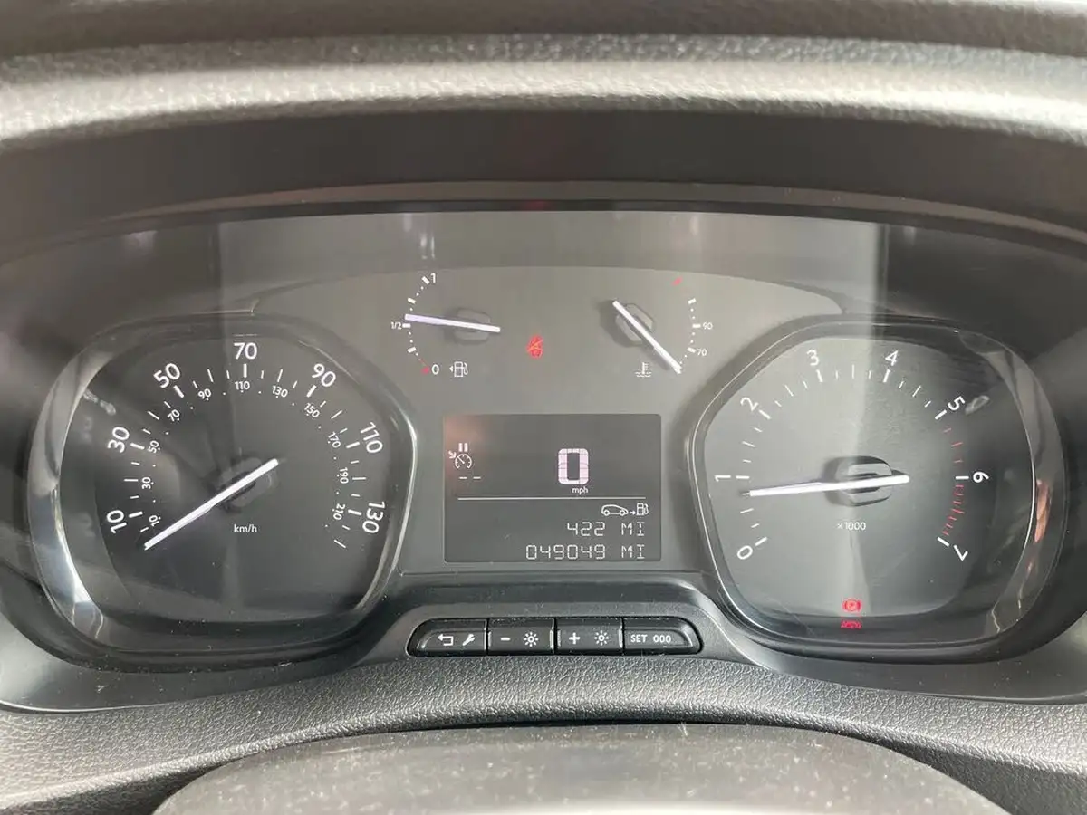 2022-vauxhall-vivaro-15td-2900-l2h1-sportive-big-13