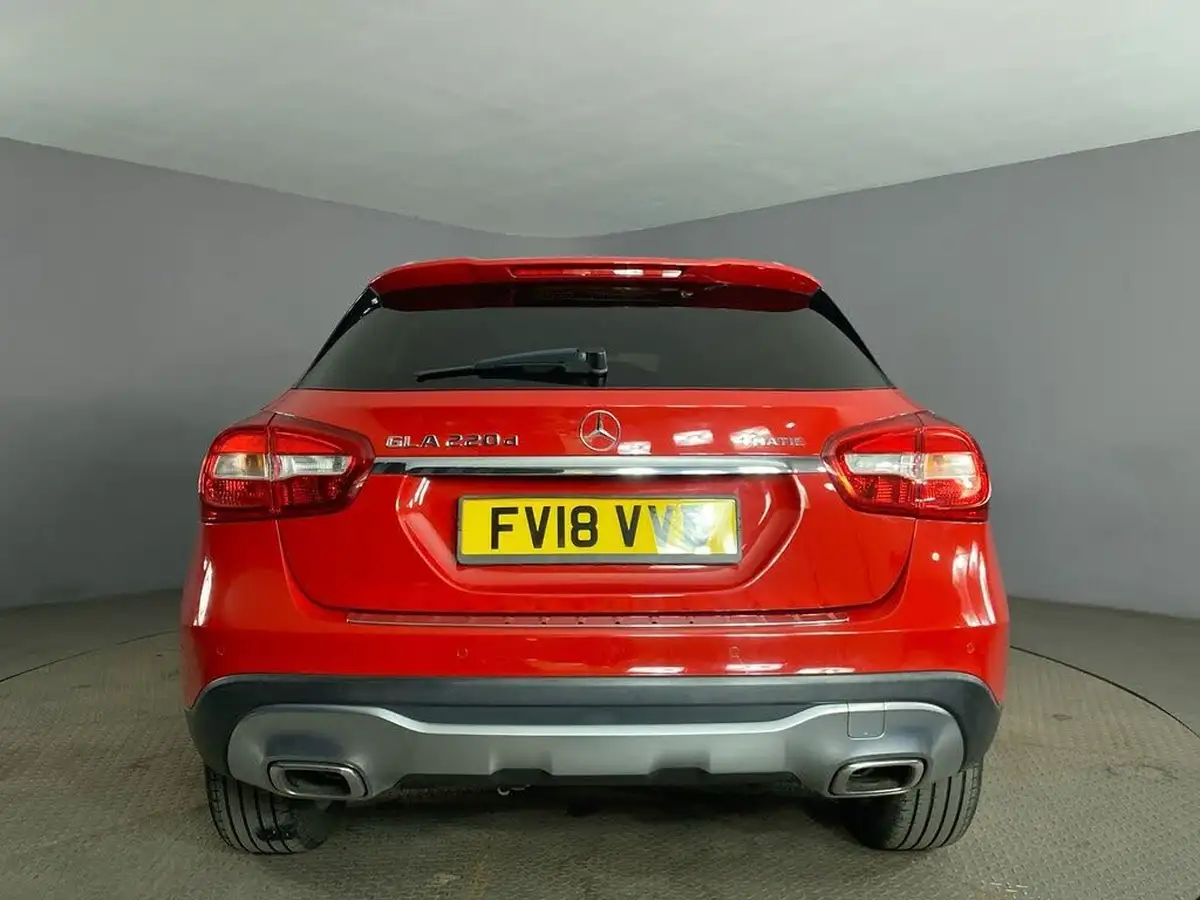 2018-mercedes-benz-gla-class-21d-gla-220d-sport-177ps-executivess-big-6