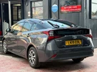 2019-toyota-prius-small-7