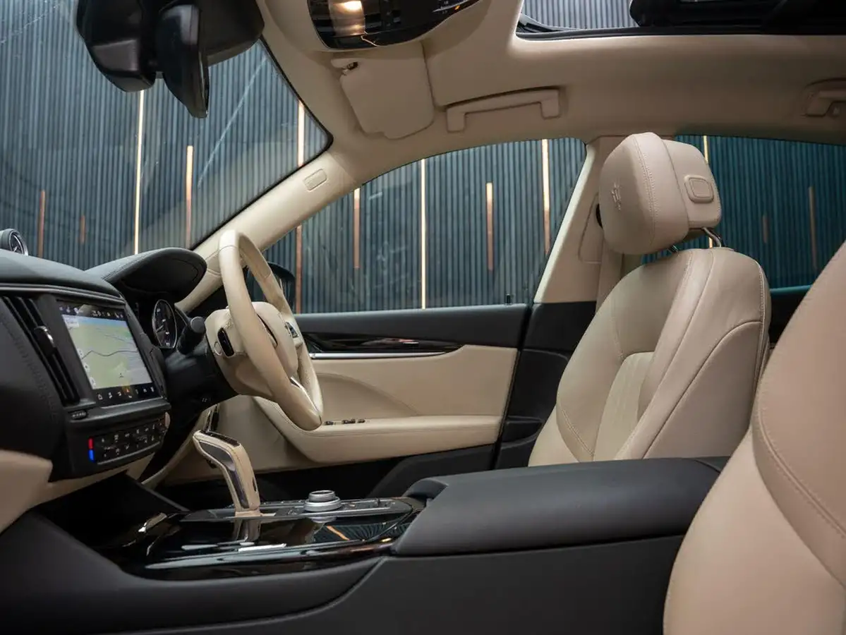 2022-maserati-levante-20-gt-big-38