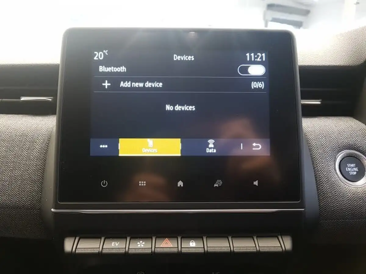2024-renault-clio-16-techno-big-13