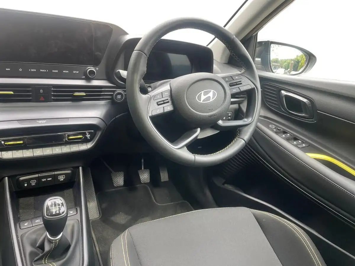 2025-hyundai-i20-10-t-gdi-ultimate-big-14