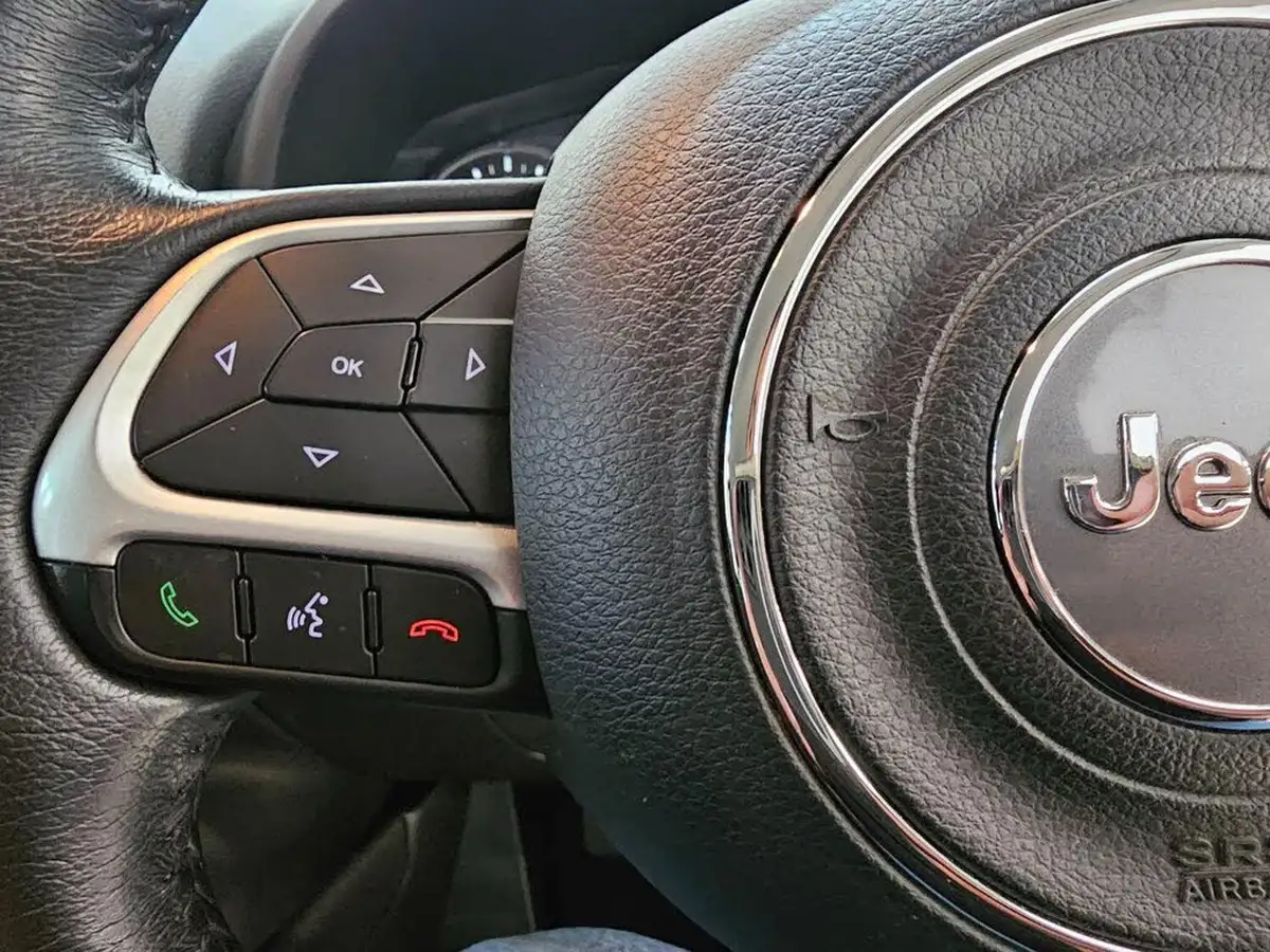 2015-jeep-renegade-16-multijet-ii-longitude-ss-big-12