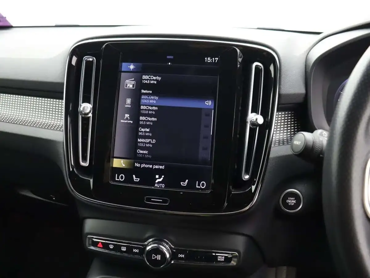 2020-volvo-xc40-15-t3-r-design-geartronic-big-28