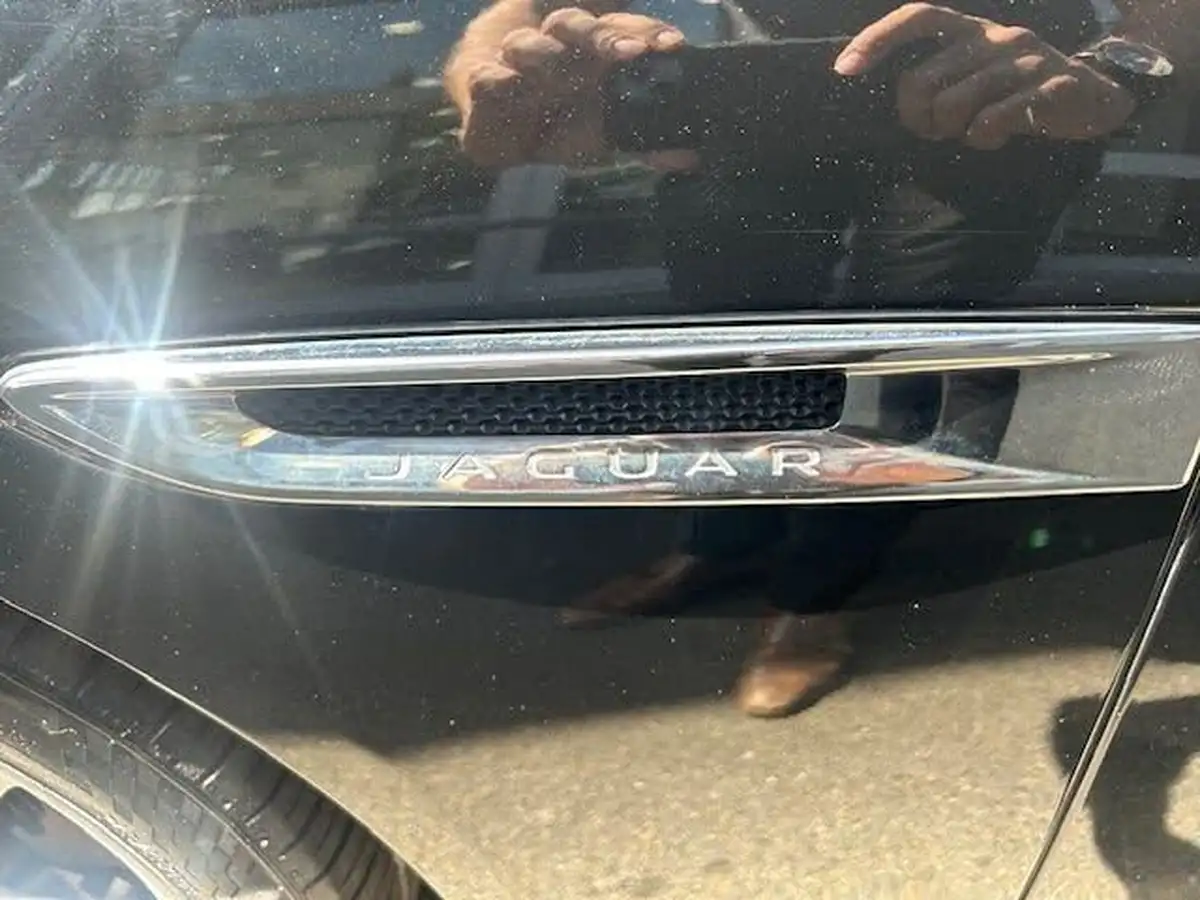 2019-jaguar-xf-20i-portfolio-249ps-ss-sportbrake-5d-big-11