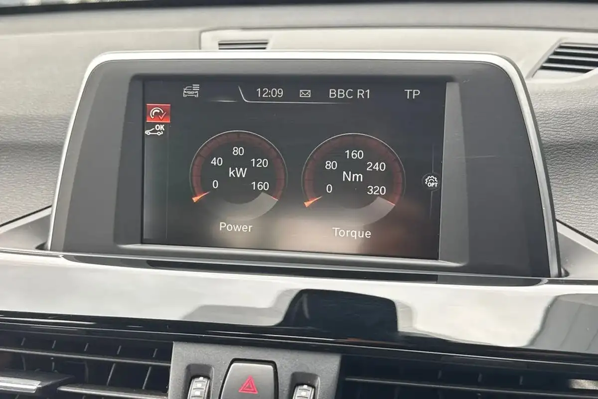 2017-bmw-x1-20-xdrive20i-xline-big-51