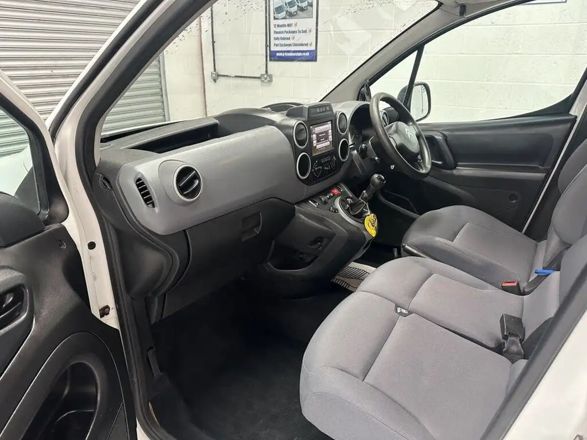 2015-citroen-berlingo-16td-l1625-enterprise-special-edition-panel-big-3