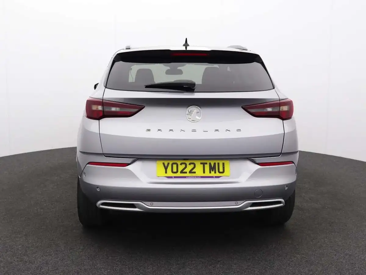 2022-vauxhall-grandland-12-elite-big-3