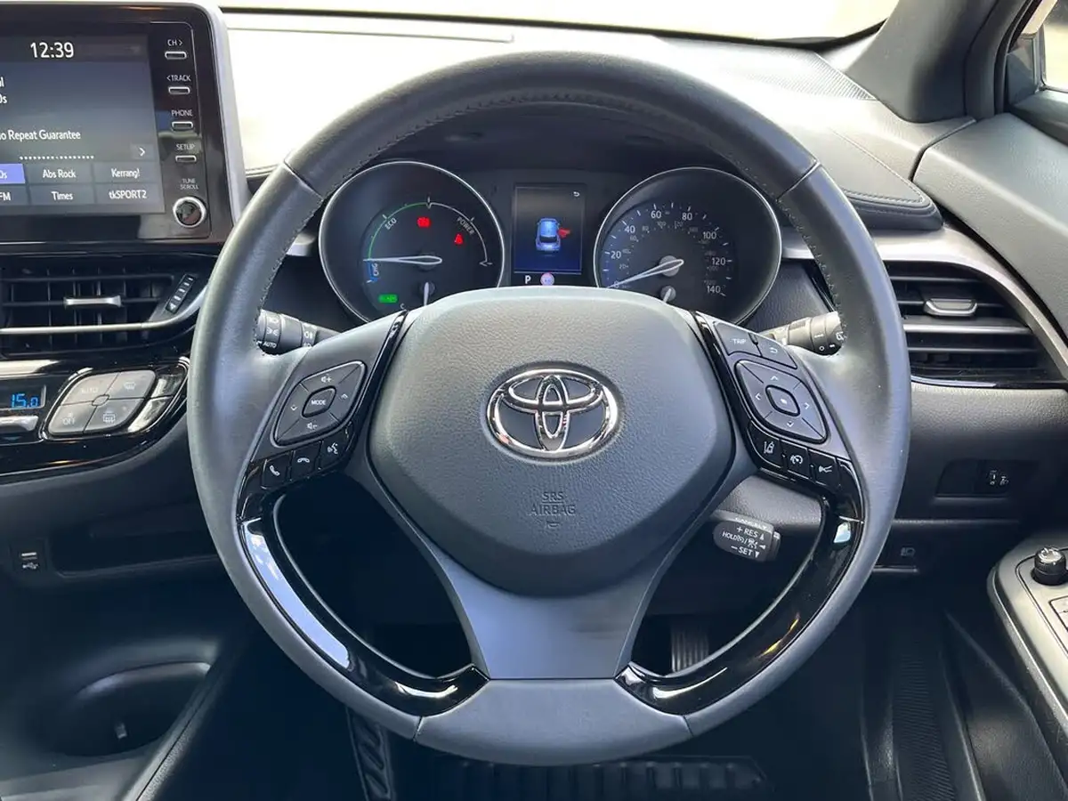 2021-toyota-c-hr-18-vvt-i-icon-big-19