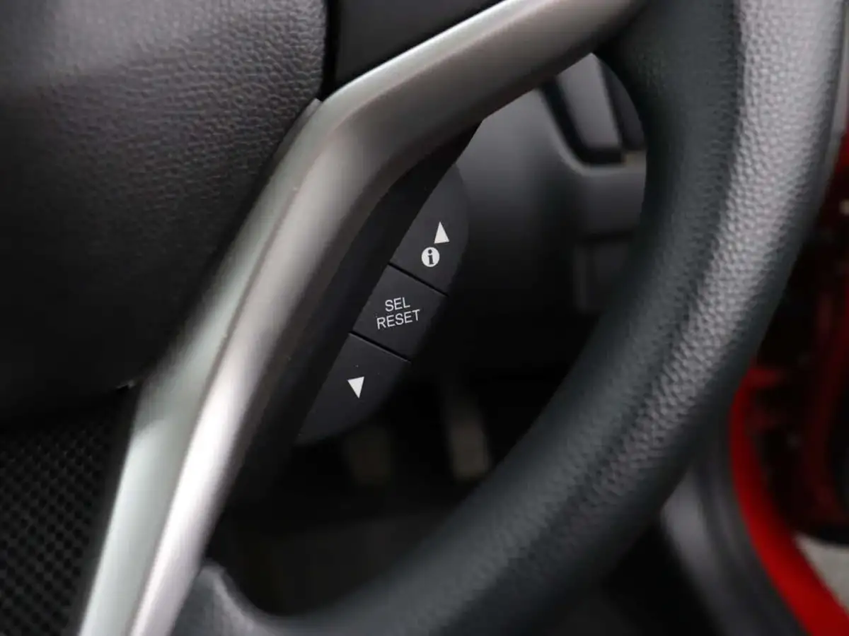 2019-honda-jazz-13-i-vtec-s-big-36