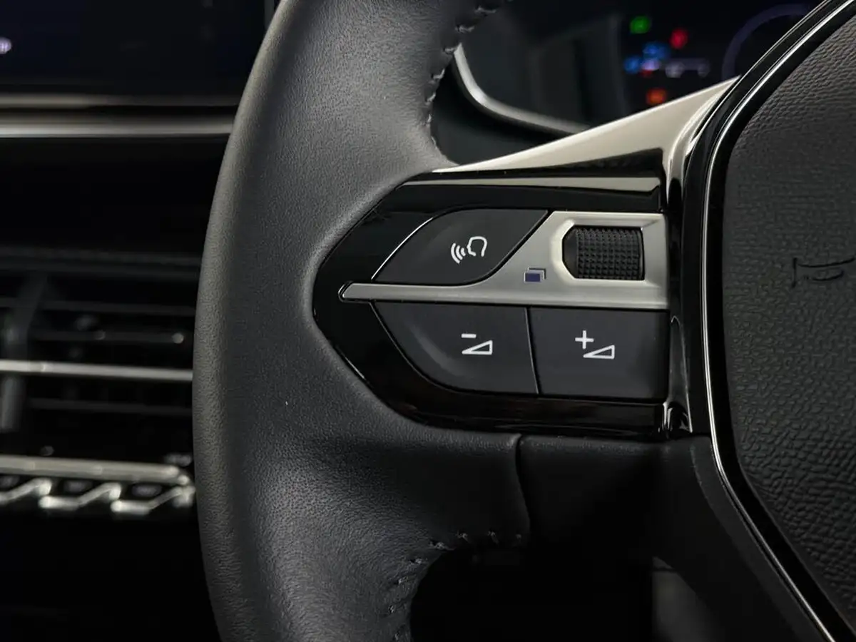 2024-peugeot-208-12-puretech-allure-big-21
