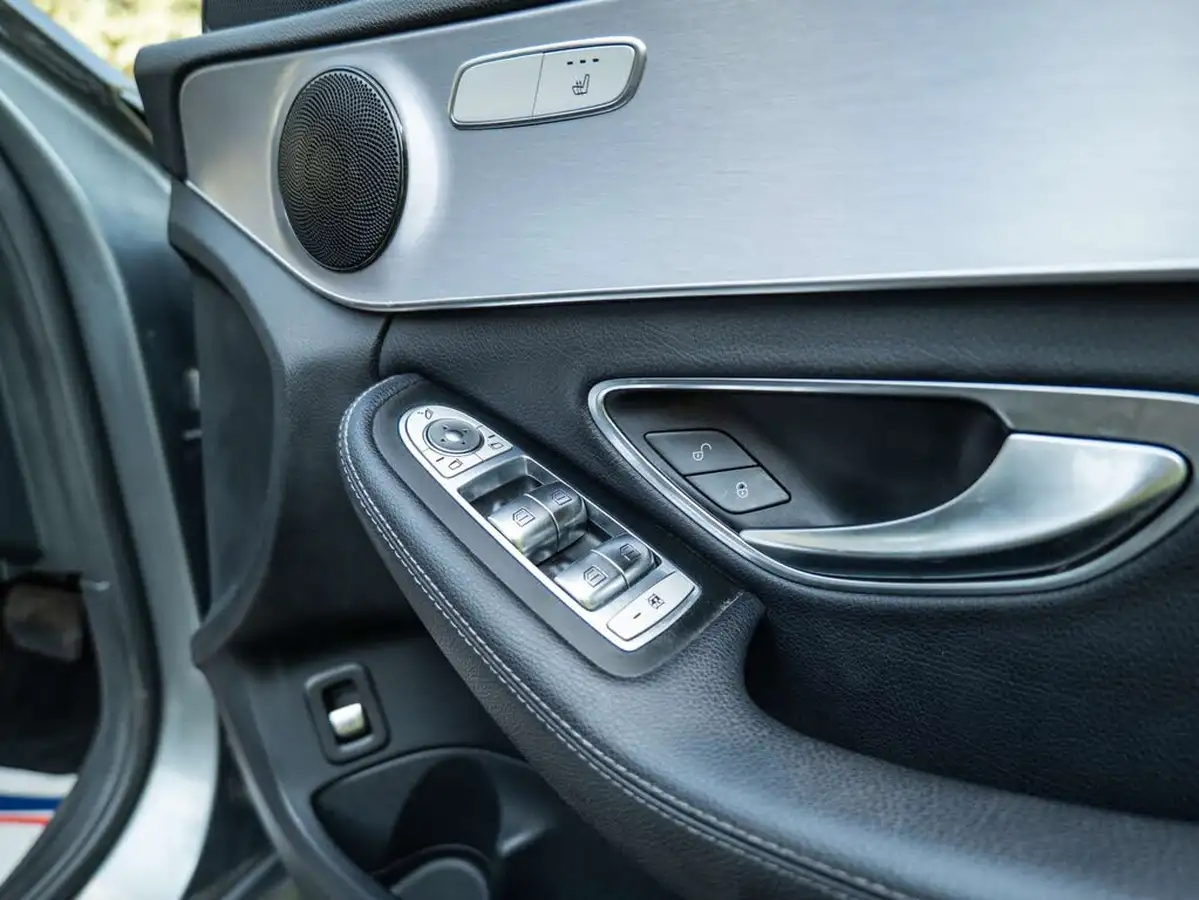 2019-mercedes-benz-c-class-15-c200-sport-ss-estate-5d-big-23