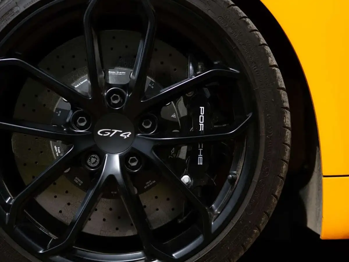 2023-porsche-cayman-718-40-cayman-gt4-big-52