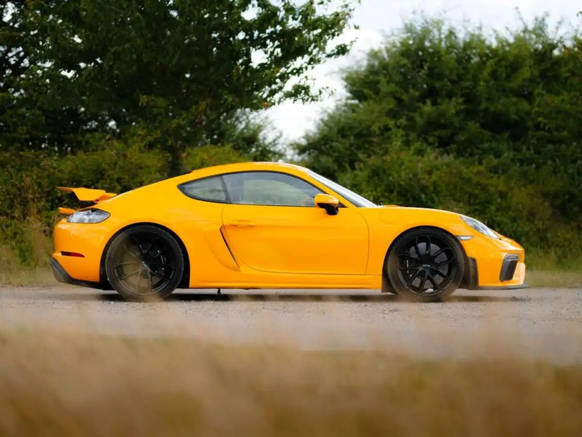 2023-porsche-cayman-718-40-cayman-gt4-big-4