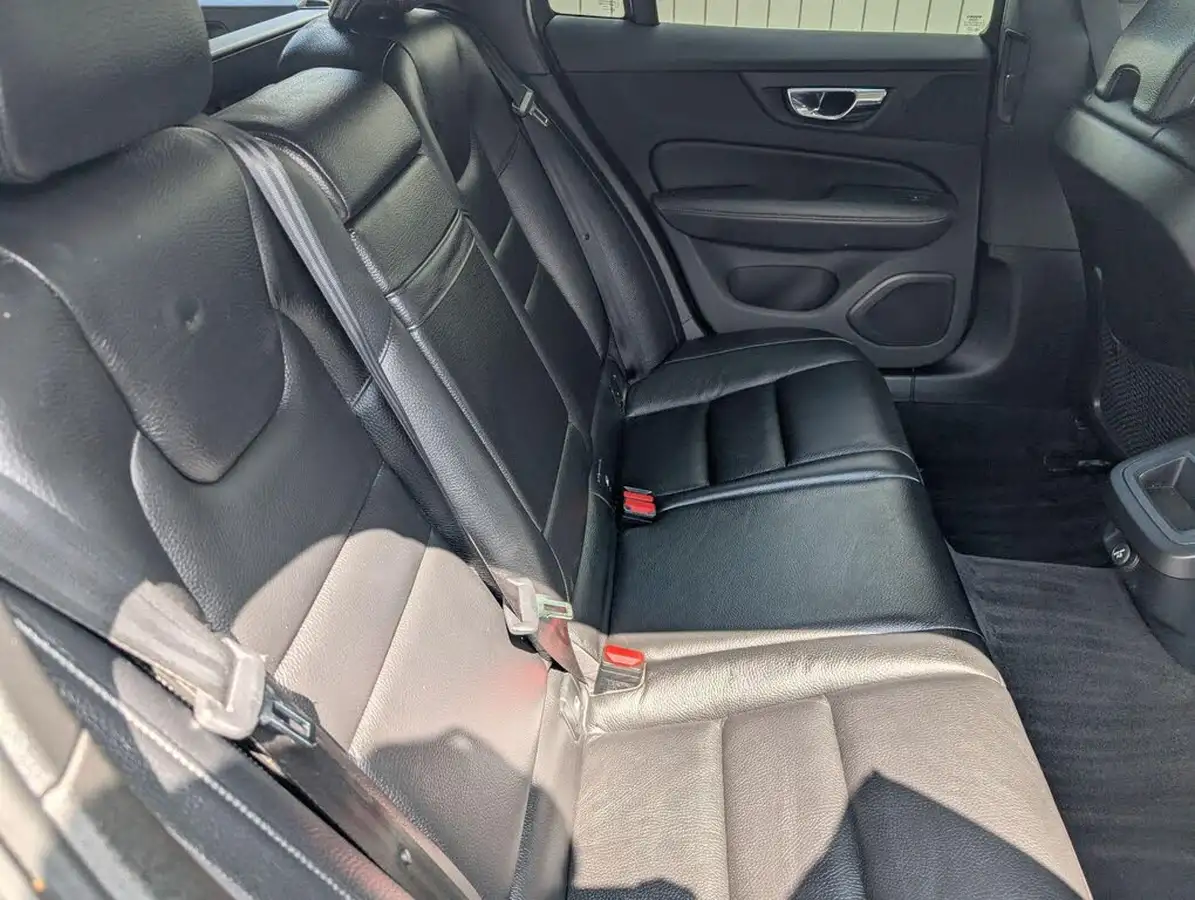 2019-volvo-v60-20td-d4-inscription-geartronic-big-39