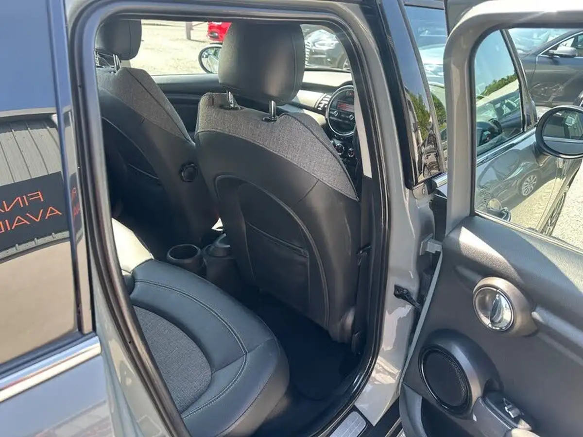 2015-mini-cooper-15-cooper-5d-big-16
