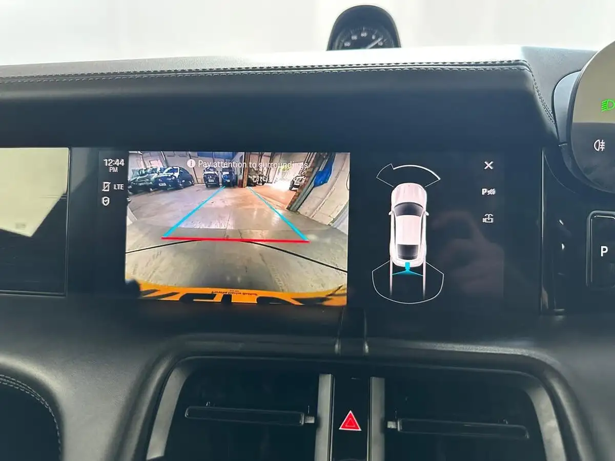 2021-porsche-taycan-e-base-476ps-performance-battery-plus-big-66